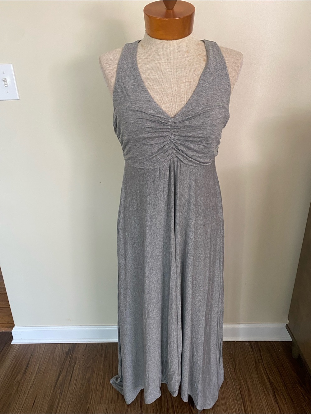 New! Maeve Anthropologie gray midi jersey knit dress. Size M - Picture 2 of 11